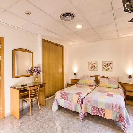 La Barretina B&B 피게레스